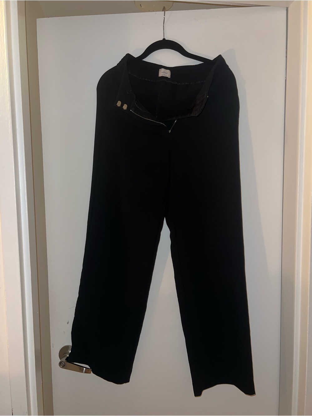 Aritzia Effortless Pant